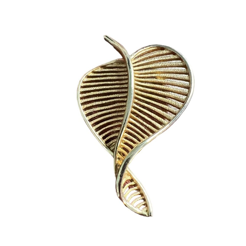 Vintage Leaf Brooch Gold Tone Twisted Textured Smooth Finish Pin